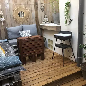 Intramuros Rare T2 Paisible Avec Terrasse Privée Et Climatisation Avignon
