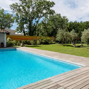 Best Western Plus Le Lavarin Otel